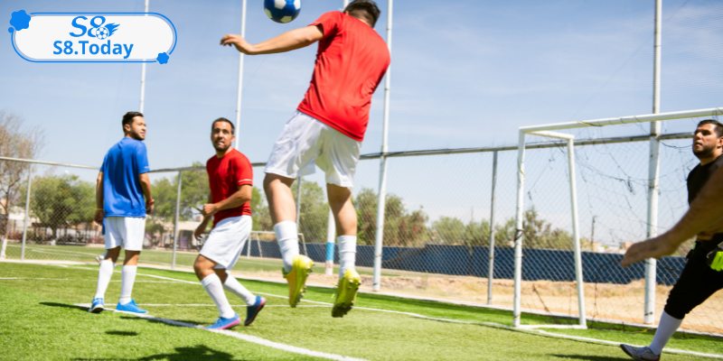 Đánh giá hiệu suất tấn công biên và khả năng phòng ngự khi soi kèo phạt góc